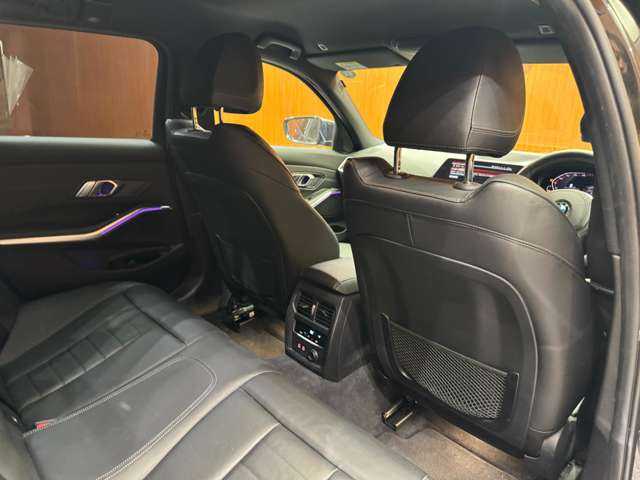 ＢＭＷ ＢＭＷ ３２０ｄ xDrive ツーリング Mスポーツ 千葉県 2019(令1)年 6.4万km サファイアブラックP ハイラインＰＫＧ　/ＡＣＣ　/黒革シート　/ナビ　/Ｂカメラ　/Ｂｌｕｅｔｏｏｔｈ接続　/電動リアゲート　/電動シート　/シートヒーター　/ＬＥＤヘッドライト　　/衝突軽減Ｂ　/ＢＳＭ　/ＬＫＡ　　/ＥＴＣ　/ドラレコ