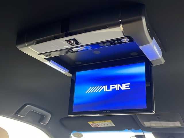 トヨタ ハリアー プレミアム 茨城県 2015(平27)年 8.2万km ホワイトパールクリスタルシャイン メモリナビ　フルセグＴＶ　バックモニター　後席モニター　ＬＥＤヘッドライト　フォグライト　スマートキー　純正１８インチアルミホイール　ハーフレザーシート　ウッドコンビステアリング　横滑り防止装置