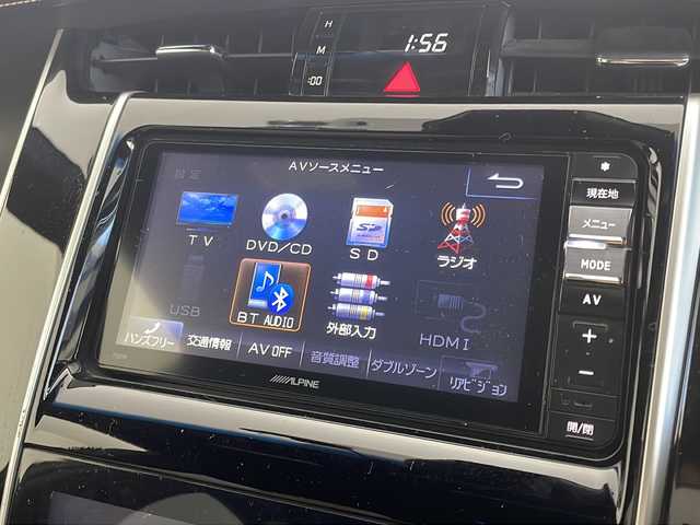 トヨタ ハリアー プレミアム 茨城県 2015(平27)年 8.2万km ホワイトパールクリスタルシャイン メモリナビ　フルセグＴＶ　バックモニター　後席モニター　ＬＥＤヘッドライト　フォグライト　スマートキー　純正１８インチアルミホイール　ハーフレザーシート　ウッドコンビステアリング　横滑り防止装置