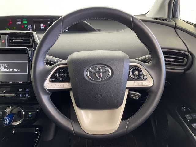 トヨタ プリウス Sセーフティプラス 愛知県 2018(平30)年 1.4万km アティチュードブラックマイカ 純正９インチナビ/・Ｂｌｕｅｔｏｏｔｈ/・フルセグ/・ＤＶＤ　ＣＤ/モデリスタエアロ/バックカメラ/ビルトインＥＴＣ/パーキングアシスト/トヨタセーフティーセンス/追従クルコン/衝突軽減/クリアランスソナー/レーンキープ/オートマチックハイビーム/LEDヘッドライト/ステアリングスイッチ