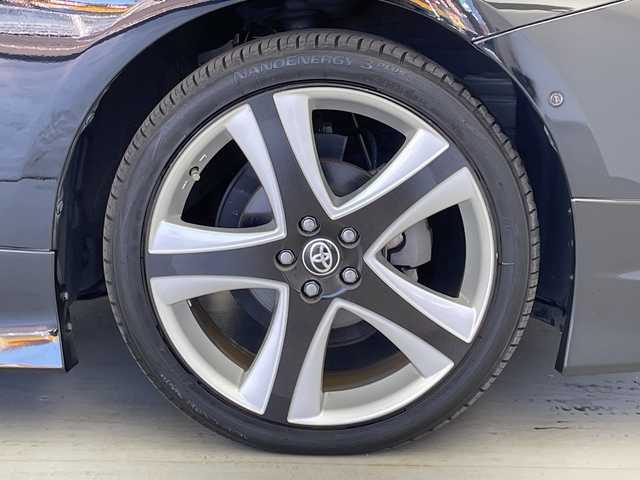 トヨタ プリウス Sセーフティプラス 愛知県 2018(平30)年 1.4万km アティチュードブラックマイカ 純正９インチナビ/・Ｂｌｕｅｔｏｏｔｈ/・フルセグ/・ＤＶＤ　ＣＤ/モデリスタエアロ/バックカメラ/ビルトインＥＴＣ/パーキングアシスト/トヨタセーフティーセンス/追従クルコン/衝突軽減/クリアランスソナー/レーンキープ/オートマチックハイビーム/LEDヘッドライト/ステアリングスイッチ