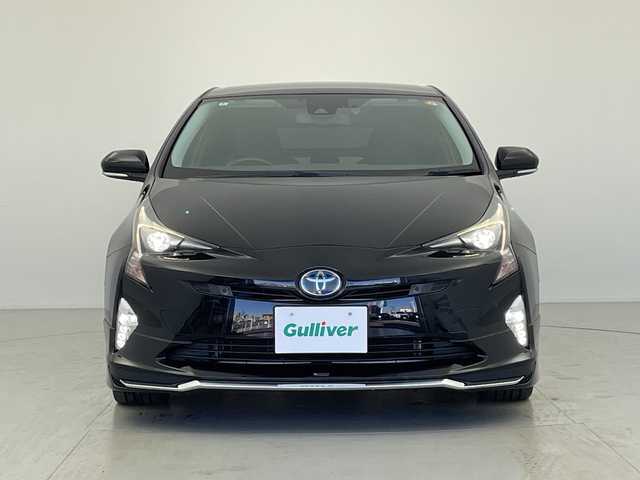 トヨタ プリウス Sセーフティプラス 愛知県 2018(平30)年 1.4万km アティチュードブラックマイカ 純正９インチナビ/・Ｂｌｕｅｔｏｏｔｈ/・フルセグ/・ＤＶＤ　ＣＤ/モデリスタエアロ/バックカメラ/ビルトインＥＴＣ/パーキングアシスト/トヨタセーフティーセンス/追従クルコン/衝突軽減/クリアランスソナー/レーンキープ/オートマチックハイビーム/LEDヘッドライト/ステアリングスイッチ