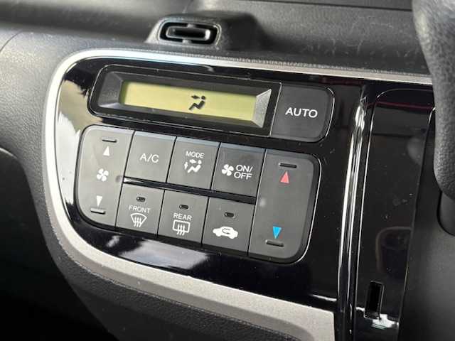 ホンダ Ｎ ＢＯＸ G SSパッケージ 大阪府 2014(平26)年 5.4万km スマートブラック SDナビ（フルセグ/BT/USB/DVD)/両側パワースライドドア/バックカメラ/衝突被害軽減システム/横滑り防止装置/社外AW（14inch)/社外フロアマット/スペアキー1本/取扱説明書/保証書