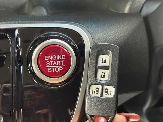 ホンダ Ｎ ＢＯＸ G SSパッケージ 大阪府 2014(平26)年 5.4万km スマートブラック SDナビ（フルセグ/BT/USB/DVD)/両側パワースライドドア/バックカメラ/衝突被害軽減システム/横滑り防止装置/社外AW（14inch)/社外フロアマット/スペアキー1本/取扱説明書/保証書