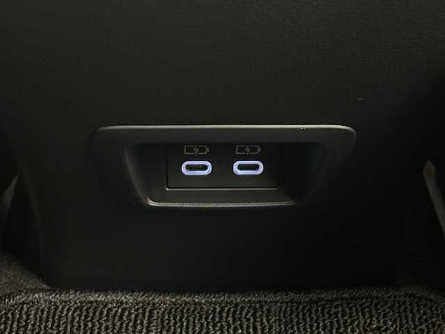 トヨタ カローラ クロス ハイブリッド Z 群馬県 2025(令7)年 0.7万km プラチナホワイトパールマイカ 純正１０．５型ナビ　全周囲カメラ　ＬＥＤリヤフォグランプ　トヨタチームメイト　ＢＳＭ　ハーフレザーシート　シートヒーター　ＥＴＣ２．０　衝突被害軽減ブレーキ　レーンアシスト　LEDヘッドライト　禁煙