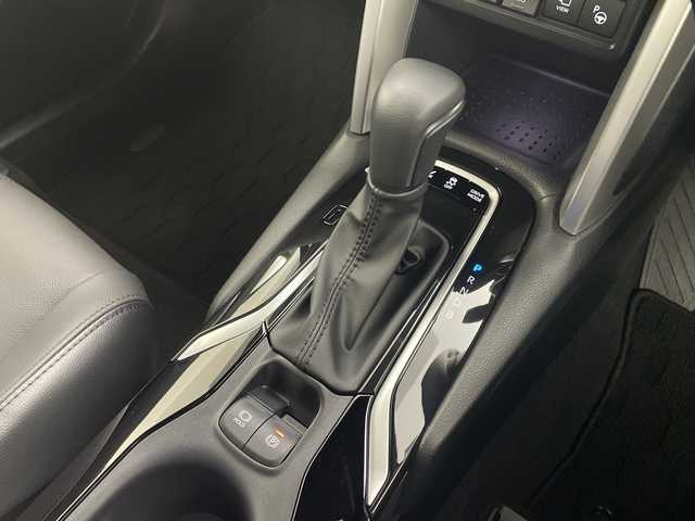 トヨタ カローラ クロス ハイブリッド Z 群馬県 2025(令7)年 0.7万km プラチナホワイトパールマイカ 純正１０．５型ナビ　全周囲カメラ　ＬＥＤリヤフォグランプ　トヨタチームメイト　ＢＳＭ　ハーフレザーシート　シートヒーター　ＥＴＣ２．０　衝突被害軽減ブレーキ　レーンアシスト　LEDヘッドライト　禁煙