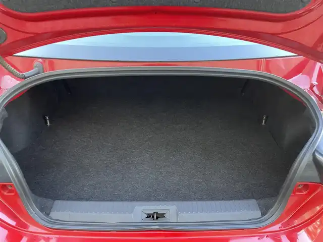 トヨタ ８６ GT 埼玉県 2015(平27)年 11.5万km ライトニングレッド /柿本マフラー//BLITZエアクリーナー//BLITZ車高調//DVDナビ//バックカメラ//ETC//スマートキーx2//キセノン//W.サイド.カーテンエアバッグ//ABS//横滑り防止装置//革巻きステアリング//Fフォグランプ//フロントスポイラー//リヤスポイラー//純正17インチAW//新車時保証書//取扱説明書