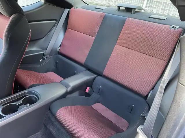 トヨタ ８６ GT 埼玉県 2015(平27)年 11.5万km ライトニングレッド /柿本マフラー//BLITZエアクリーナー//BLITZ車高調//DVDナビ//バックカメラ//ETC//スマートキーx2//キセノン//W.サイド.カーテンエアバッグ//ABS//横滑り防止装置//革巻きステアリング//Fフォグランプ//フロントスポイラー//リヤスポイラー//純正17インチAW//新車時保証書//取扱説明書