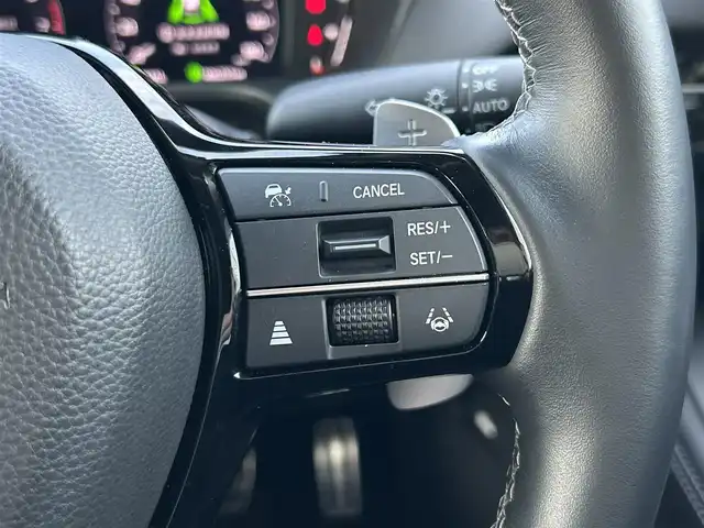 ホンダ ＺＲ－Ｖ Z 群馬県 2023(令5)年 0.7万km Ｄグリーン ワンオーナー/純正9インチワイドナビ/（フルセグ/AppleCarPlay/AndroidAuto）/マルチビューカメラシステム/BOSEプレミアムサウンドシステム/ホンダセンシング/・衝突軽減ブレーキ/・後方誤発進抑制機能/・歩行者事故低減ステアリング/・渋滞追従機能付アダプティブクルーズコントロール/・車線維持支援システム/・先行車発進お知らせ機能/・標識認識機能/・ブラインドスポットインフォメーション/・後退出庫サポート/・誤発進抑制機能/・近距離衝突軽減ブレーキ/・路外逸脱抑制機能/・トラフィックジャムアシスト/・オートハイビーム/・パーキングセンサーシステム/アクティブコーナリングライト/ステアリングヒーター/パドルシフト/革シート/シートヒーター/ドライビングポジションシステム/置くだけ充電/パワーバックドア/ETC/前後ドライブレコーダー/LEDヘッドランプ/保証書・取説・スペアキー