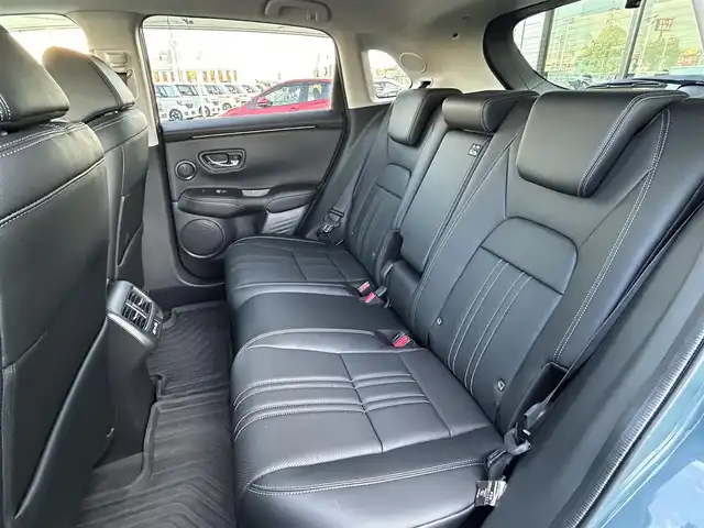 ホンダ ＺＲ－Ｖ Z 群馬県 2023(令5)年 0.7万km Ｄグリーン ワンオーナー/純正9インチワイドナビ/（フルセグ/AppleCarPlay/AndroidAuto）/マルチビューカメラシステム/BOSEプレミアムサウンドシステム/ホンダセンシング/・衝突軽減ブレーキ/・後方誤発進抑制機能/・歩行者事故低減ステアリング/・渋滞追従機能付アダプティブクルーズコントロール/・車線維持支援システム/・先行車発進お知らせ機能/・標識認識機能/・ブラインドスポットインフォメーション/・後退出庫サポート/・誤発進抑制機能/・近距離衝突軽減ブレーキ/・路外逸脱抑制機能/・トラフィックジャムアシスト/・オートハイビーム/・パーキングセンサーシステム/アクティブコーナリングライト/ステアリングヒーター/パドルシフト/革シート/シートヒーター/ドライビングポジションシステム/置くだけ充電/パワーバックドア/ETC/前後ドライブレコーダー/LEDヘッドランプ/保証書・取説・スペアキー