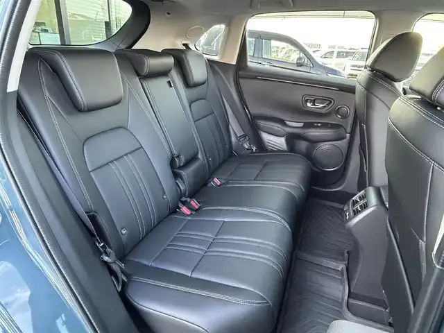 ホンダ ＺＲ－Ｖ Z 群馬県 2023(令5)年 0.7万km Ｄグリーン ワンオーナー/純正9インチワイドナビ/（フルセグ/AppleCarPlay/AndroidAuto）/マルチビューカメラシステム/BOSEプレミアムサウンドシステム/ホンダセンシング/・衝突軽減ブレーキ/・後方誤発進抑制機能/・歩行者事故低減ステアリング/・渋滞追従機能付アダプティブクルーズコントロール/・車線維持支援システム/・先行車発進お知らせ機能/・標識認識機能/・ブラインドスポットインフォメーション/・後退出庫サポート/・誤発進抑制機能/・近距離衝突軽減ブレーキ/・路外逸脱抑制機能/・トラフィックジャムアシスト/・オートハイビーム/・パーキングセンサーシステム/アクティブコーナリングライト/ステアリングヒーター/パドルシフト/革シート/シートヒーター/ドライビングポジションシステム/置くだけ充電/パワーバックドア/ETC/前後ドライブレコーダー/LEDヘッドランプ/保証書・取説・スペアキー