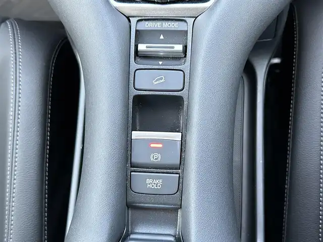 ホンダ ＺＲ－Ｖ Z 群馬県 2023(令5)年 0.7万km Ｄグリーン ワンオーナー/純正9インチワイドナビ/（フルセグ/AppleCarPlay/AndroidAuto）/マルチビューカメラシステム/BOSEプレミアムサウンドシステム/ホンダセンシング/・衝突軽減ブレーキ/・後方誤発進抑制機能/・歩行者事故低減ステアリング/・渋滞追従機能付アダプティブクルーズコントロール/・車線維持支援システム/・先行車発進お知らせ機能/・標識認識機能/・ブラインドスポットインフォメーション/・後退出庫サポート/・誤発進抑制機能/・近距離衝突軽減ブレーキ/・路外逸脱抑制機能/・トラフィックジャムアシスト/・オートハイビーム/・パーキングセンサーシステム/アクティブコーナリングライト/ステアリングヒーター/パドルシフト/革シート/シートヒーター/ドライビングポジションシステム/置くだけ充電/パワーバックドア/ETC/前後ドライブレコーダー/LEDヘッドランプ/保証書・取説・スペアキー