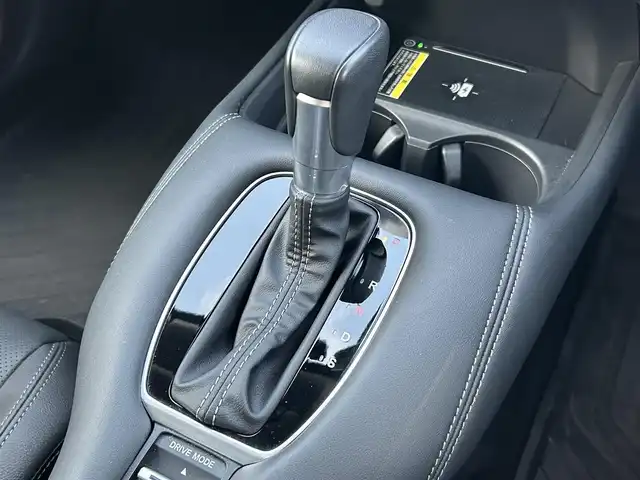 ホンダ ＺＲ－Ｖ Z 群馬県 2023(令5)年 0.7万km Ｄグリーン ワンオーナー/純正9インチワイドナビ/（フルセグ/AppleCarPlay/AndroidAuto）/マルチビューカメラシステム/BOSEプレミアムサウンドシステム/ホンダセンシング/・衝突軽減ブレーキ/・後方誤発進抑制機能/・歩行者事故低減ステアリング/・渋滞追従機能付アダプティブクルーズコントロール/・車線維持支援システム/・先行車発進お知らせ機能/・標識認識機能/・ブラインドスポットインフォメーション/・後退出庫サポート/・誤発進抑制機能/・近距離衝突軽減ブレーキ/・路外逸脱抑制機能/・トラフィックジャムアシスト/・オートハイビーム/・パーキングセンサーシステム/アクティブコーナリングライト/ステアリングヒーター/パドルシフト/革シート/シートヒーター/ドライビングポジションシステム/置くだけ充電/パワーバックドア/ETC/前後ドライブレコーダー/LEDヘッドランプ/保証書・取説・スペアキー