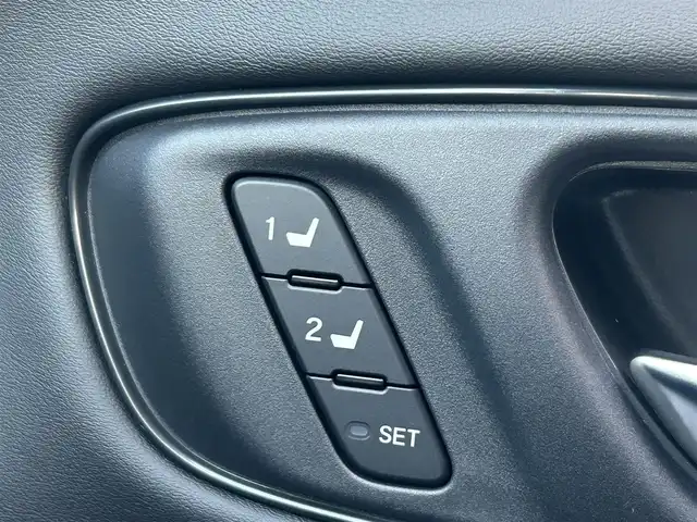 ホンダ ＺＲ－Ｖ Z 群馬県 2023(令5)年 0.7万km Ｄグリーン ワンオーナー/純正9インチワイドナビ/（フルセグ/AppleCarPlay/AndroidAuto）/マルチビューカメラシステム/BOSEプレミアムサウンドシステム/ホンダセンシング/・衝突軽減ブレーキ/・後方誤発進抑制機能/・歩行者事故低減ステアリング/・渋滞追従機能付アダプティブクルーズコントロール/・車線維持支援システム/・先行車発進お知らせ機能/・標識認識機能/・ブラインドスポットインフォメーション/・後退出庫サポート/・誤発進抑制機能/・近距離衝突軽減ブレーキ/・路外逸脱抑制機能/・トラフィックジャムアシスト/・オートハイビーム/・パーキングセンサーシステム/アクティブコーナリングライト/ステアリングヒーター/パドルシフト/革シート/シートヒーター/ドライビングポジションシステム/置くだけ充電/パワーバックドア/ETC/前後ドライブレコーダー/LEDヘッドランプ/保証書・取説・スペアキー