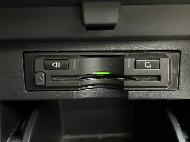 トヨタ ヴェルファイア Z Aエディション 佐賀県 2017(平29)年 6.2万km ブラック アルパイン11インチメモリーナビゲーション/・フルセグTV/CD/DVD/SD/Bluetooth/アルパイン12.8インチフリップダウンモニター/バックカメラ/前後ドライブレコーダー機能付デジタルインナーミラー/ビルトインETC/TVキャンセラー/両側パワースライドドア/100V電源/電子パーキングブレーキ/・AUTO HOLD機能/ハーフレザーシート/キャプテンシート/N席＋2列目オットマン/ISOFIX対応/革巻きステアリング/ステアリングリモコン/純正18インチアルミホイール/純正LEDヘッドライト/純正フォグランプ/純正フロアマット/純正ドアバイザ―/取扱説明書/クルーズコントロール/前後クリアランスソナー