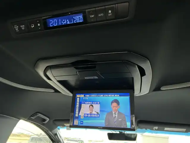 トヨタ ヴェルファイア Z Aエディション 佐賀県 2017(平29)年 6.2万km ブラック アルパイン11インチメモリーナビゲーション/・フルセグTV/CD/DVD/SD/Bluetooth/アルパイン12.8インチフリップダウンモニター/バックカメラ/前後ドライブレコーダー機能付デジタルインナーミラー/ビルトインETC/TVキャンセラー/両側パワースライドドア/100V電源/電子パーキングブレーキ/・AUTO HOLD機能/ハーフレザーシート/キャプテンシート/N席＋2列目オットマン/ISOFIX対応/革巻きステアリング/ステアリングリモコン/純正18インチアルミホイール/純正LEDヘッドライト/純正フォグランプ/純正フロアマット/純正ドアバイザ―/取扱説明書/クルーズコントロール/前後クリアランスソナー