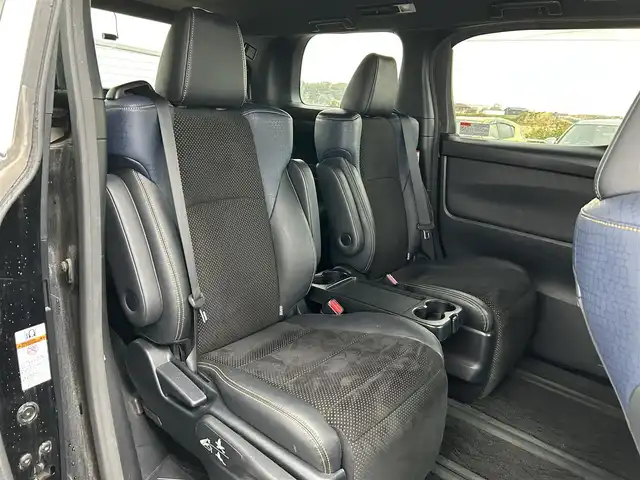 トヨタ ヴェルファイア Z Aエディション 佐賀県 2017(平29)年 6.2万km ブラック アルパイン11インチメモリーナビゲーション/・フルセグTV/CD/DVD/SD/Bluetooth/アルパイン12.8インチフリップダウンモニター/バックカメラ/前後ドライブレコーダー機能付デジタルインナーミラー/ビルトインETC/TVキャンセラー/両側パワースライドドア/100V電源/電子パーキングブレーキ/・AUTO HOLD機能/ハーフレザーシート/キャプテンシート/N席＋2列目オットマン/ISOFIX対応/革巻きステアリング/ステアリングリモコン/純正18インチアルミホイール/純正LEDヘッドライト/純正フォグランプ/純正フロアマット/純正ドアバイザ―/取扱説明書/クルーズコントロール/前後クリアランスソナー