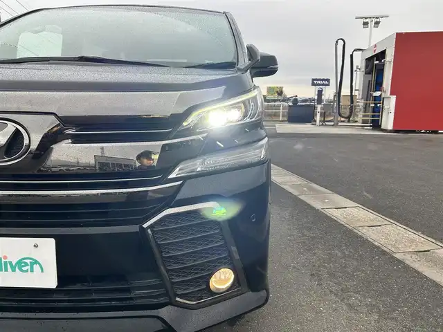 トヨタ ヴェルファイア Z Aエディション 佐賀県 2017(平29)年 6.2万km ブラック アルパイン11インチメモリーナビゲーション/・フルセグTV/CD/DVD/SD/Bluetooth/アルパイン12.8インチフリップダウンモニター/バックカメラ/前後ドライブレコーダー機能付デジタルインナーミラー/ビルトインETC/TVキャンセラー/両側パワースライドドア/100V電源/電子パーキングブレーキ/・AUTO HOLD機能/ハーフレザーシート/キャプテンシート/N席＋2列目オットマン/ISOFIX対応/革巻きステアリング/ステアリングリモコン/純正18インチアルミホイール/純正LEDヘッドライト/純正フォグランプ/純正フロアマット/純正ドアバイザ―/取扱説明書/クルーズコントロール/前後クリアランスソナー