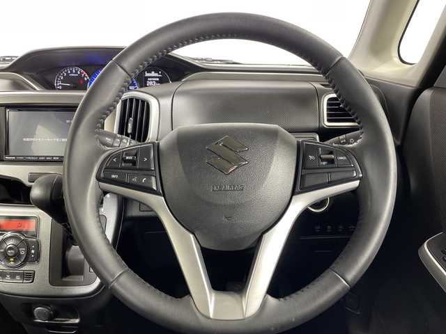 スズキ ソリオ HV MZ 神奈川県 2016(平28)年 3.7万km ピュアホワイトP 社外SDナビ・7型/型式　CN-R330D/両側パワースライドドア/デュアルカメラブレーキサポート/クルコン/D席シートヒーター/ビルトインETC/社外ドラレコ（前後）/純正フロアマット/ステアリングスイッチ/プッシュスタート/スマートキー/スペアキー/取扱説明書/保証書/HIDヘッドライト/オートライト/純正14インチAW/ルーフレール/ドアバイザー/電動格納ミラー/誤発進抑制機能/車線逸脱警報機能/ふらつき警報機能/先行車発進お知らせ機能/エマージェンシーストップシグナル