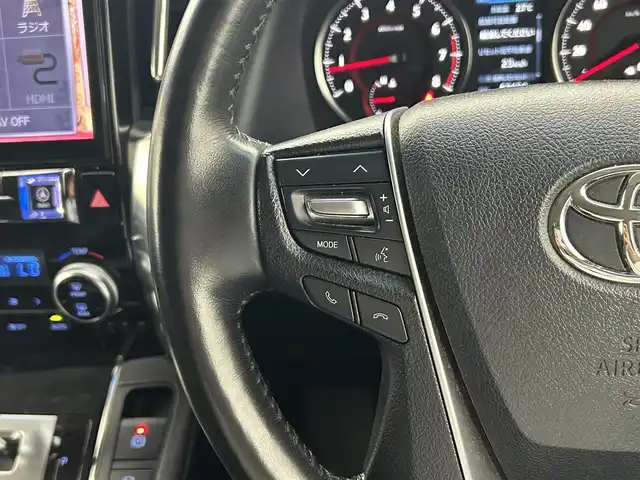 トヨタ アルファード S Cパッケージ 熊本県 2019(令1)年 6.3万km ホワイトパールクリスタルシャイン アルパイン11型ナビEX１１X（Bluetooth・CD・DVD・TV・HDMI・SD）/アルパインフリップダウンモニター/モデリスタエアロ/100V充電/両側パワースライドドア/バックカメラ/ETC/パワーバックドア/トヨタセーフティーセンス/・プリクラッシュセーフティ/・レーンディパーチャーアラート/・レーダークルーズコントロール/・アダプティブハイビームアシスト/・オートマチックハイビーム/・パーキングサポートブレーキ/・ブラインドスポットモニター/前後コーナーセンサー/前方ドライブレコーダー/ステアリングスイッチ/デジタルインナーミラー/シートヒーター/ステアリングヒーター/エアーシート/前席・2列目パワーシート/助手席・2列目オットマン/横滑り防止/オートライト/オートマチックハイビーム/LEDヘッドライト/フォグライト/スマートキー/プッシュスタート/スペアキー1本/保証書/取扱説明書