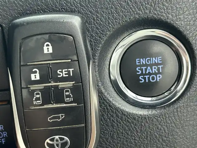 トヨタ アルファード S Cパッケージ 熊本県 2019(令1)年 6.3万km ホワイトパールクリスタルシャイン アルパイン11型ナビEX１１X（Bluetooth・CD・DVD・TV・HDMI・SD）/アルパインフリップダウンモニター/モデリスタエアロ/100V充電/両側パワースライドドア/バックカメラ/ETC/パワーバックドア/トヨタセーフティーセンス/・プリクラッシュセーフティ/・レーンディパーチャーアラート/・レーダークルーズコントロール/・アダプティブハイビームアシスト/・オートマチックハイビーム/・パーキングサポートブレーキ/・ブラインドスポットモニター/前後コーナーセンサー/前方ドライブレコーダー/ステアリングスイッチ/デジタルインナーミラー/シートヒーター/ステアリングヒーター/エアーシート/前席・2列目パワーシート/助手席・2列目オットマン/横滑り防止/オートライト/オートマチックハイビーム/LEDヘッドライト/フォグライト/スマートキー/プッシュスタート/スペアキー1本/保証書/取扱説明書