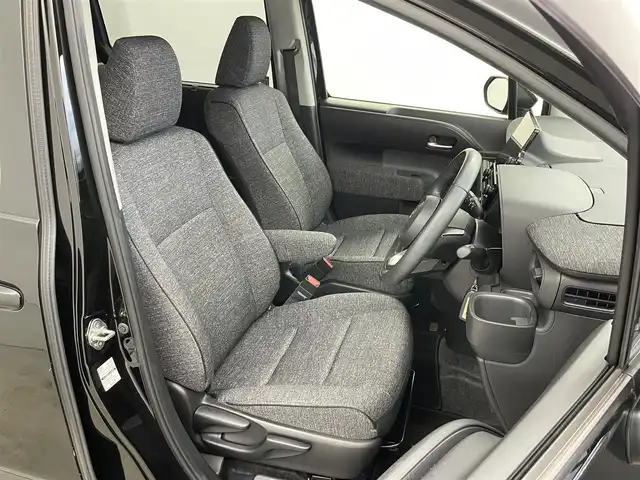 トヨタ シエンタ ハイブリッド Z 埼玉県 2022(令4)年 3.8万km ブラック 10.5インチナビ/　フルセグTV/Bluetooth/Applecarplay/パノラミックビューモニター/両側パワースライドドア/トヨタセーフティセンス/　リヤクロストラフィックアラート/　パーキングブレーキサポート/　ロードサインアシスト/　プリクラッシュブレーキ/　車線逸脱抑制機能/　プロアクティブドライビングアシスト/ビルトインETC/スマートキー/LEDヘッドライト/オートライト/オートマチックハイビーム/前後コーナーセンサー/100V/プッシュスタート/BSM