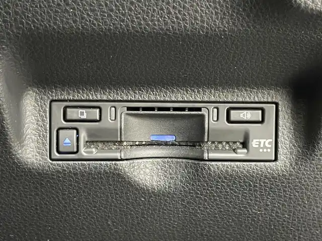 トヨタ シエンタ ハイブリッド Z 埼玉県 2022(令4)年 3.8万km ブラック 10.5インチナビ/　フルセグTV/Bluetooth/Applecarplay/パノラミックビューモニター/両側パワースライドドア/トヨタセーフティセンス/　リヤクロストラフィックアラート/　パーキングブレーキサポート/　ロードサインアシスト/　プリクラッシュブレーキ/　車線逸脱抑制機能/　プロアクティブドライビングアシスト/ビルトインETC/スマートキー/LEDヘッドライト/オートライト/オートマチックハイビーム/前後コーナーセンサー/100V/プッシュスタート/BSM