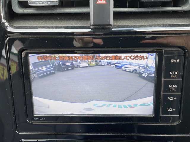 トヨタ プリウス A プレミアム 長野県 2016(平28)年 10.5万km ホワイトパールクリスタルシャイン 純正ナビ/フルセグTV/バックカメラ/横滑り防止装置/コーナーセンサー/レーンキープアシスト/衝突被害軽減システム/BSM/レーダークルーズコントロール/ドライブレコーダー/ETC/パーキングアシスト/革巻きステアリング/レザーシート/パワーシート/シートヒーター/HUD/純正フロアマット/オートライト/ハイビーム/LEDヘッドライト/フォグランプ/保証書・取扱説明書・記録簿(R2.3.5)