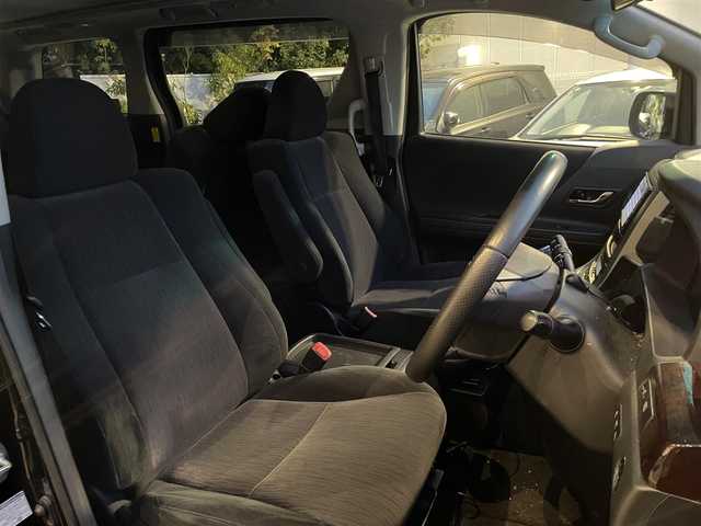 トヨタ ヴェルファイア 2．4Z 千葉県 2012(平24)年 10.4万km ブラック (株)IDOMが運営する【じしゃロン八千代店】の自社ローン対象車両になります。こちらは現金ご利用時の価格です。自社ローンご希望の方は別途その旨お申付け下さい。/＊ETC/＊バックカメラ/＊フルセグ/＊サンルーフ/＊片側パワスラ/＊横滑り防止装置