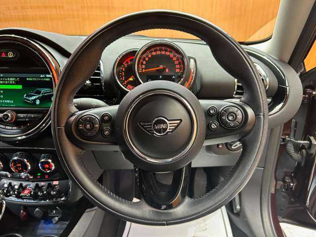 ＭＩＮＩ ミニ クラブマン クーパーD 千葉県 2018(平30)年 0.8万km ピュアバーガンディー ＡＣＣ　/純正ナビ　/バックカメラ　/ＰＤＣ　/ドライブレコーダー　/パーキングアシスト　/ＬＥＤヘッドライト　/オートライト　/電動パーキングブレーキ　/横滑り防止　/アイドリングストップ　/純正１７インチＡＷ