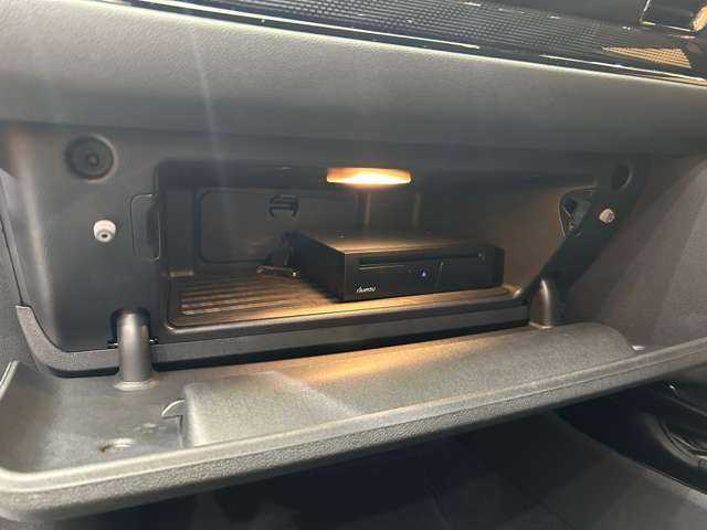 ＭＩＮＩ ミニ クラブマン クーパーD 千葉県 2018(平30)年 0.8万km ピュアバーガンディー ＡＣＣ　/純正ナビ　/バックカメラ　/ＰＤＣ　/ドライブレコーダー　/パーキングアシスト　/ＬＥＤヘッドライト　/オートライト　/電動パーキングブレーキ　/横滑り防止　/アイドリングストップ　/純正１７インチＡＷ
