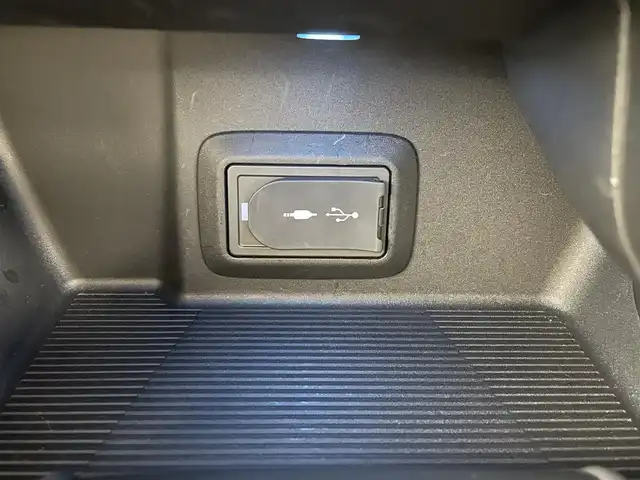 トヨタ ハリアー S 大分県 2022(令4)年 2.9万km スレートグレーメタリック 純正8型ナビ/Bluetooth/Miracast/FM/AM/バックカメラ/社外ETC/社外ドライブレコーダー/レーダークルーズコントロール/クリアランスソナー/トヨタセーフティセンス/オートLEDライト/本革巻きステアリング/ステアリングスイッチ/純正17インチアルミホイール