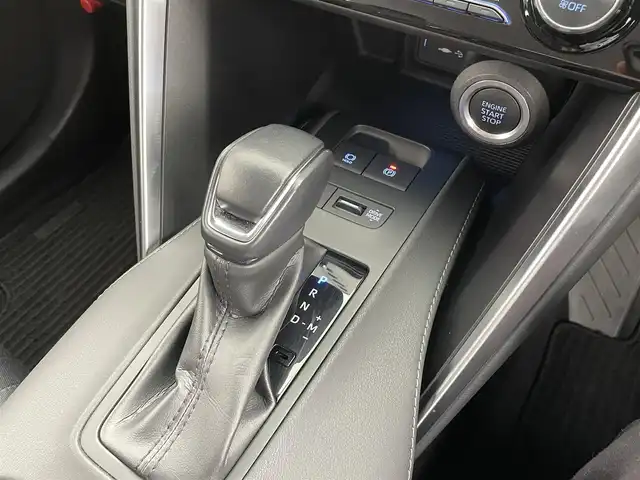トヨタ ハリアー S 大分県 2022(令4)年 2.9万km スレートグレーメタリック 純正8型ナビ/Bluetooth/Miracast/FM/AM/バックカメラ/社外ETC/社外ドライブレコーダー/レーダークルーズコントロール/クリアランスソナー/トヨタセーフティセンス/オートLEDライト/本革巻きステアリング/ステアリングスイッチ/純正17インチアルミホイール