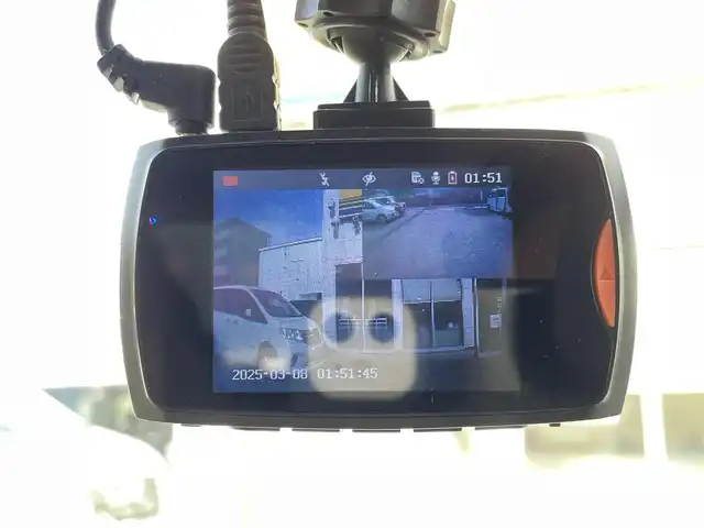 三菱 ｅＫカスタム G 東京都 2014(平26)年 2.4万km シルキーホワイト 社外メモリナビ/CD/DVD/FM・AM/Bluetooth/USB//ワンセグTV/バックカメラ/ETC/ドライブレコーダー前後/キセノンヘッドライト/純正１４インチアルミホイール/純正フロアマット/プッシュスタート/アイドリングストップ/保証書/取扱説明書/記録簿/スペアキー