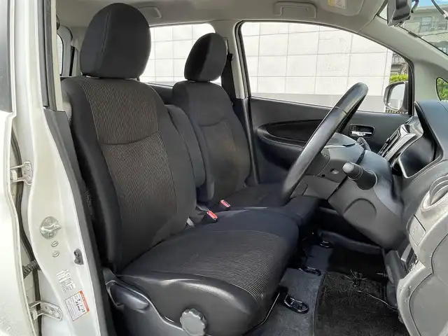 三菱 ｅＫカスタム G 東京都 2014(平26)年 2.4万km シルキーホワイト 社外メモリナビ/CD/DVD/FM・AM/Bluetooth/USB//ワンセグTV/バックカメラ/ETC/ドライブレコーダー前後/キセノンヘッドライト/純正１４インチアルミホイール/純正フロアマット/プッシュスタート/アイドリングストップ/保証書/取扱説明書/記録簿/スペアキー