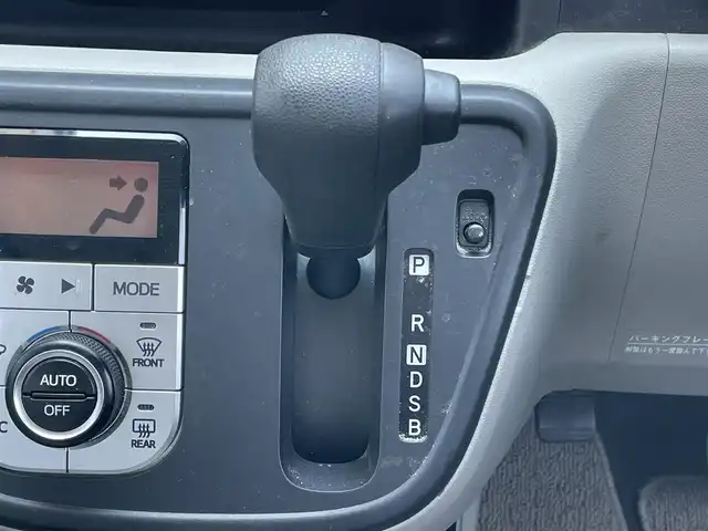 トヨタ パッソ X Lパッケージ 道央・札幌 2017(平29)年 7.4万km ファイアークォーツレッドM ワンオーナー/寒冷地仕様/純正オーディオ/AM/FM/CD/USB/AUX/横滑り防止装置/アイドリングストップ/ECOMODE/ワイパーデアイサー/D席シートヒーター/プッシュスタート/スマートキー/ハロゲンヘッドライト/ヘッドライトレベライザー/電動格納ミラー/純正フロアマット/ドアバイザー/スペアキー/社外AW付夏タイヤ積込/165/65/R14/2022年/山2mm