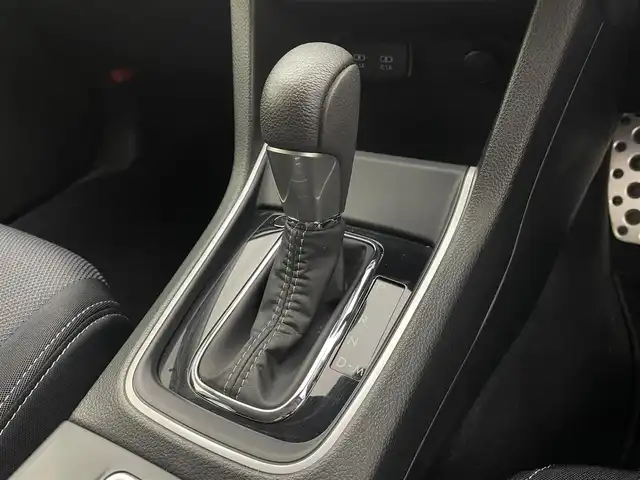 スバル レヴォーグ 1．6GT アイサイト Sスタイル 宮城県 2019(令1)年 1.7万km クリスタルホワイトP ワンオーナー/パイオニア８型ナビ(CD/DVD/BT/フルセグTV)/バック/フロント/サイドカメラ　/アイサイト/　・プリクラッシュブレーキ/　・誤発進抑制制/　・リアビークルディテクション/　・全車速追従機能付クルーズコントロール/　・車線逸脱抑制/前後コーナーセンサー/前席シートヒーター　/運転席パワーシート　/ＥＴＣ　/前後ドライブレコーダー　/ＬＥＤヘッドライト　/オートライト/フォグランプ　/ビルシュタインダンパー/プッシュスタート/スペアキー/禁煙