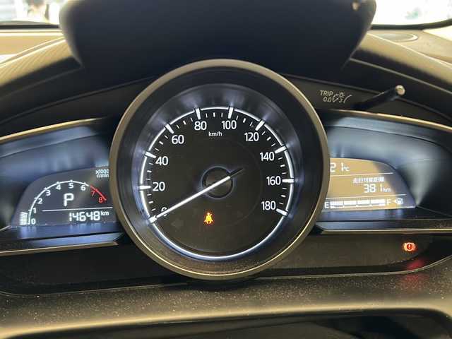マツダ デミオ 15S 岐阜県 2018(平30)年 1.5万km スノーフレイクホワイトパールマイカ スマートシティブレーキ/ブラインドスポットモニター/レーンキープ/前後ソナー/マツダコネクト/バックカメラ/DVD/スマートキー/プッシュスタート/オートライト/sportモード/前後ドライブレコーダー/アイドリングストップ