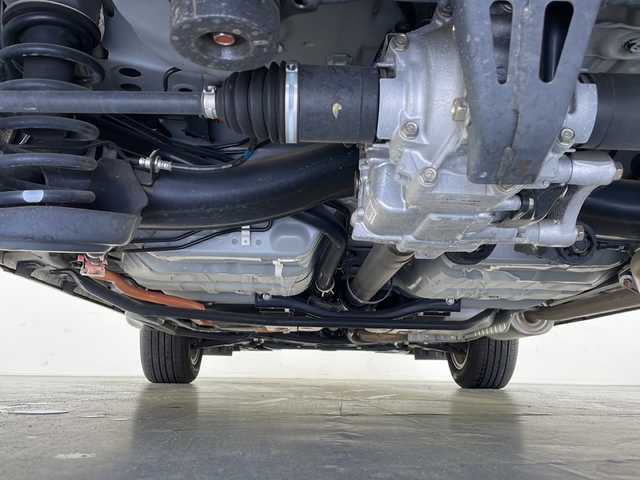 ホンダ ヴェゼル ハイブリッド X ホンダセンシング 長野県 2016(平28)年 2.9万km ホワイトオーキッドパール 4WD/純正SDナビ&フルセグTV&CD&DVD&USB&BT/ホンダセンシング/アダプティブクルーズコントロール/レーンキープアシスト/衝突軽減ブレーキ/オートマチックハイビーム/アイドリングストップ/前席シートヒーター/ステアリングスイッチ/パドルシフト/バックカメラ/ビルトインETC/LEDヘッドライト/オートライト/電動格納ミラー/ウィンカーミラー/電動ホールド/ブレーキホールド/純正16インチAW装着/純正フロアマット/プッシュスタート/スマートキー