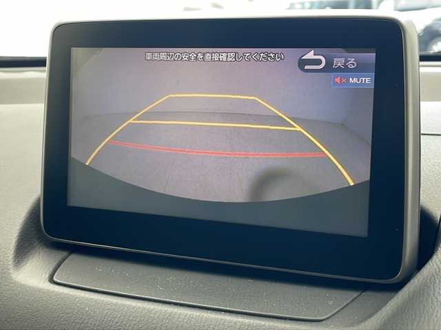 マツダ デミオ 13S 沖縄県 2015(平27)年 5.5万km ジェットブラックマイカ マツダコネクトナビ　/ドライブレコーダー　/バックカメラ　/ＬＥＤヘッドライト　/Ｂｌｕｅｔｏｏｔｈ　/オートライト　/プッシュスタート　/スマートキー　/アイドリングストップ　/横滑り防止機能　/純正フロアマット