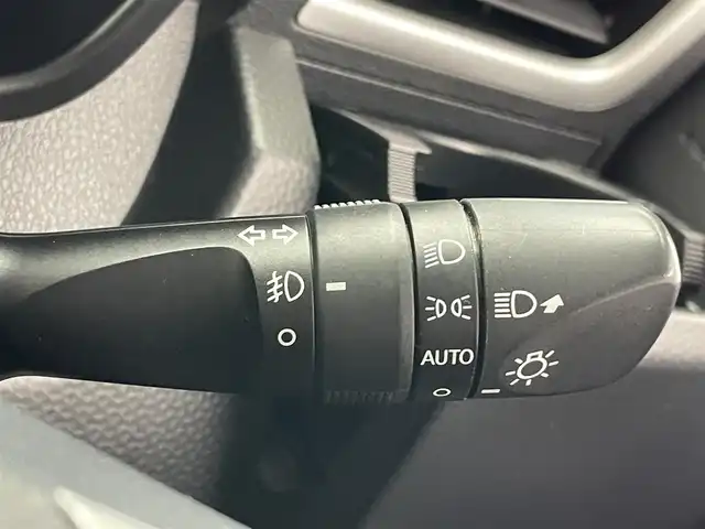 トヨタ ルーミー カスタムG－T 愛知県 2017(平29)年 8.1万km レーザーブルークリスタルシャイン 純正９型ナビ　フルセグＴＶ　Ｂｌｕｅｔｏｏｔｈ　バックカメラ　両側パワースライドドア　スマアシII　衝突軽減　クルコン　ＬＥＤオートライト　ドライブレコーダー　リアシェード　アイドリングストップ　禁煙車