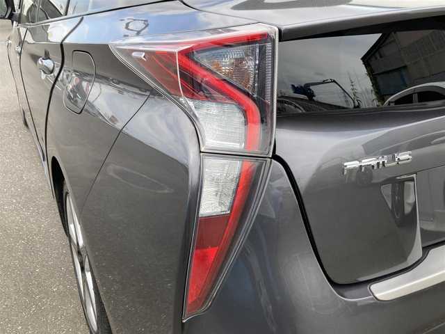 トヨタ プリウス S ツーリングセレクション 茨城県 2016(平28)年 2.3万km グレーメタリック 純正ナビ/【AM・FM・CD・DVD・SD・TV・BT・AUX・USB・VTR】/レーダークルコン/Bカメラ/ETC/前後ドラレコ/純フロア/純アルミ/シートヒーター/エアシート/横滑り/レーンキープ/オートライト/オートハイビーム/LED/衝突軽減/ドアバイザー/電格ミラー/ウインカーミラー/Fフォグ