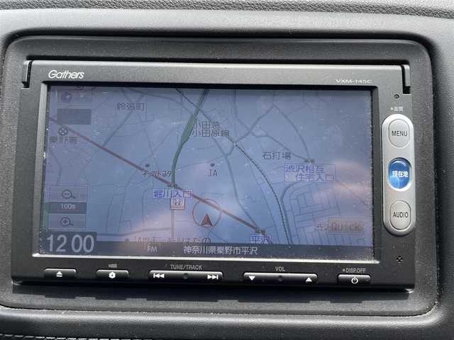 ホンダ ヴェゼル ハイブリッド X 神奈川県 2014(平26)年 7.4万km ルーセブラックM (株)IDOMが運営する【じしゃロン秦野店】の自社ローン専用車両になります。こちらは現金またはオートローンご利用時の価格です。自社ローンご希望の方は別途その旨お申付け下さい/ワンオーナー/禁煙車/純正メモリナビ/CD/SA/AMFM/バックカメラ/ETC/衝突軽減ブレーキ/スマートキー/クルーズコントロール/ステアリングスイッチ/パドルシフト/LEDヘッドライト　