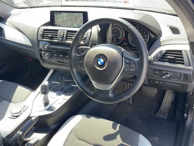 ＢＭＷ １１８ｉ スタイル 広島県 2016(平28)年 7.1万km メディテラニアンブルー /登録時走行距離/　　　　　　　70391キロ/ターボ/純正ナビ/バックカメラ/ハーフレザーシート/スペアキー×１/ミラーETC/新車時整備手帳/　　【保証書】/取扱説明書/