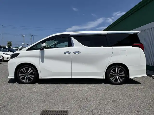 トヨタ アルファード S Cパッケージ 徳島県 2023(令5)年 1.3万km ホワイトパールクリスタルシャイン ツインムーンルーフ/デジタルインナーミラー/9型ディスプレイオーディオ/バックカメラ/シートヒーター/エアーシート/追従式クルーズコントロール/ベンチレーション/両側電動スライドドア/パワーバックドア/ブラインドスポットモニター/ビルトインETC/前後コーナーセンサー/ステアリングヒーター/パーキングアシスト/オートブレーキホールド/シートメモリ/新車時保証書/取扱説明書