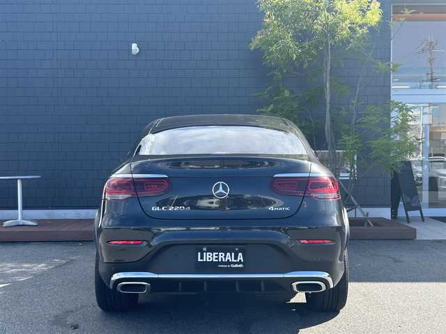 メルセデス・ベンツ ＧＬＣ２２０ d 4マチック クーペ AMGライン 滋賀県 2019(令1)年 4.7万km グレー パノラミックスライディング/AMGライン/マルチビームLEDヘッドライト/AIR BODY CONTROLエアサスペンション/19inch AMG5ツインスポークAW/レーダーセーフティpkg/ハーフレザーシート/・シートヒーター（全席）/・メモリー付パワーシート（D/N）/MBUX（10.25inchワイドディスプレイ）/ナビゲーション/USB/Bt/フルセグ/ワイヤレスチャージング/64色アンビエントライト/キーレスゴー/パークトロニック（F/R）/360°カメラ