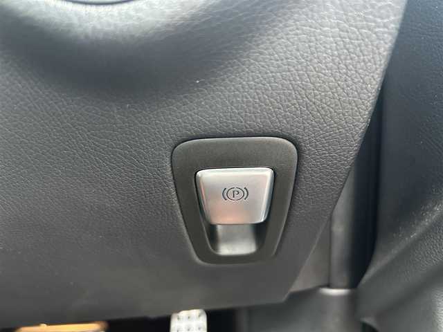 メルセデス・ベンツ ＧＬＣ２２０ d 4マチック クーペ AMGライン 滋賀県 2019(令1)年 4.7万km グレー パノラミックスライディング/AMGライン/マルチビームLEDヘッドライト/AIR BODY CONTROLエアサスペンション/19inch AMG5ツインスポークAW/レーダーセーフティpkg/ハーフレザーシート/・シートヒーター（全席）/・メモリー付パワーシート（D/N）/MBUX（10.25inchワイドディスプレイ）/ナビゲーション/USB/Bt/フルセグ/ワイヤレスチャージング/64色アンビエントライト/キーレスゴー/パークトロニック（F/R）/360°カメラ