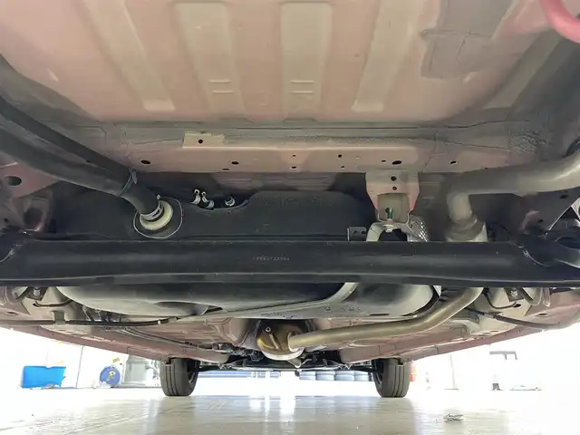 スズキ スペーシア HYBRID X 2トーン 滋賀県 2018(平30)年 5.6万km チアフルピンクメタリック/ホワイト2トーンルーフ KENWOOD製7インチナビ/【Bluetooth/CD/DVD/フルセグTV/iPod/SD】/純正ビルトインETC/バックカメラ/プリクラッシュセーフティ/レーンディパチャーアラート/リアソナー /オートライト/オートマチックハイビーム/D席シートヒーター/両側パワースライドドア/プッシュスタート/スマートキー/ドアバイザー/後席サンシェード