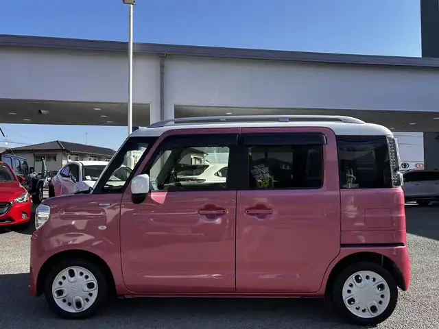 スズキ スペーシア HYBRID X 2トーン 熊本県 2018(平30)年 5.6万km チアフルピンクメタリック/ホワイト2トーンルーフ ツートンカラー/ルーフレール/社外メモリーナビ/【フルセグテレビ/Bluetooth/CD/DVD】/バックカメラ/両側パワースライドドア/ETC/衝突軽減ブレーキ/横滑り防止/アイドリングストップ/コーナーセンサー/プッシュスタート/スマートキー/後席サンシェード/ドアバイザー