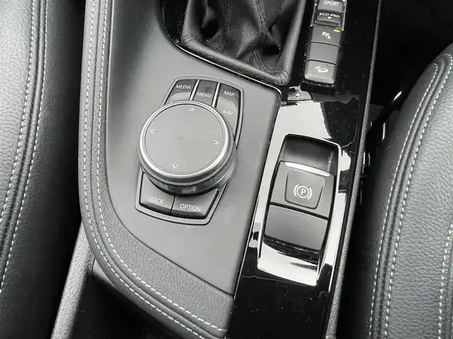 ＢＭＷ Ｘ１ xDrive 18d xライン 青森県 2018(平30)年 5.2万km ミネラルホワイト 純正ナビ（BT、USB、DVD、CD）/衝突軽減システム/コーナーセンサー/バックカメラ/ドライブレコーダー/シートヒーター/純正アルミ18インチ/純正フロアマット/オートライト/LEDヘッドライト/カーテンエアバッグ/アイドリングストップ/プッシュスタート/スペアキー